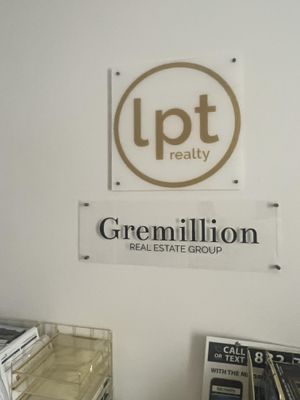 Beautiful, precise signs! So happy with them!