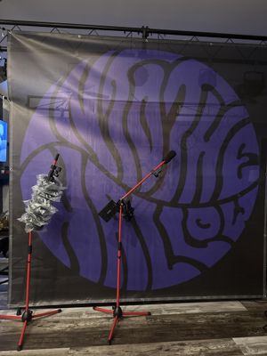 Mesh Banners